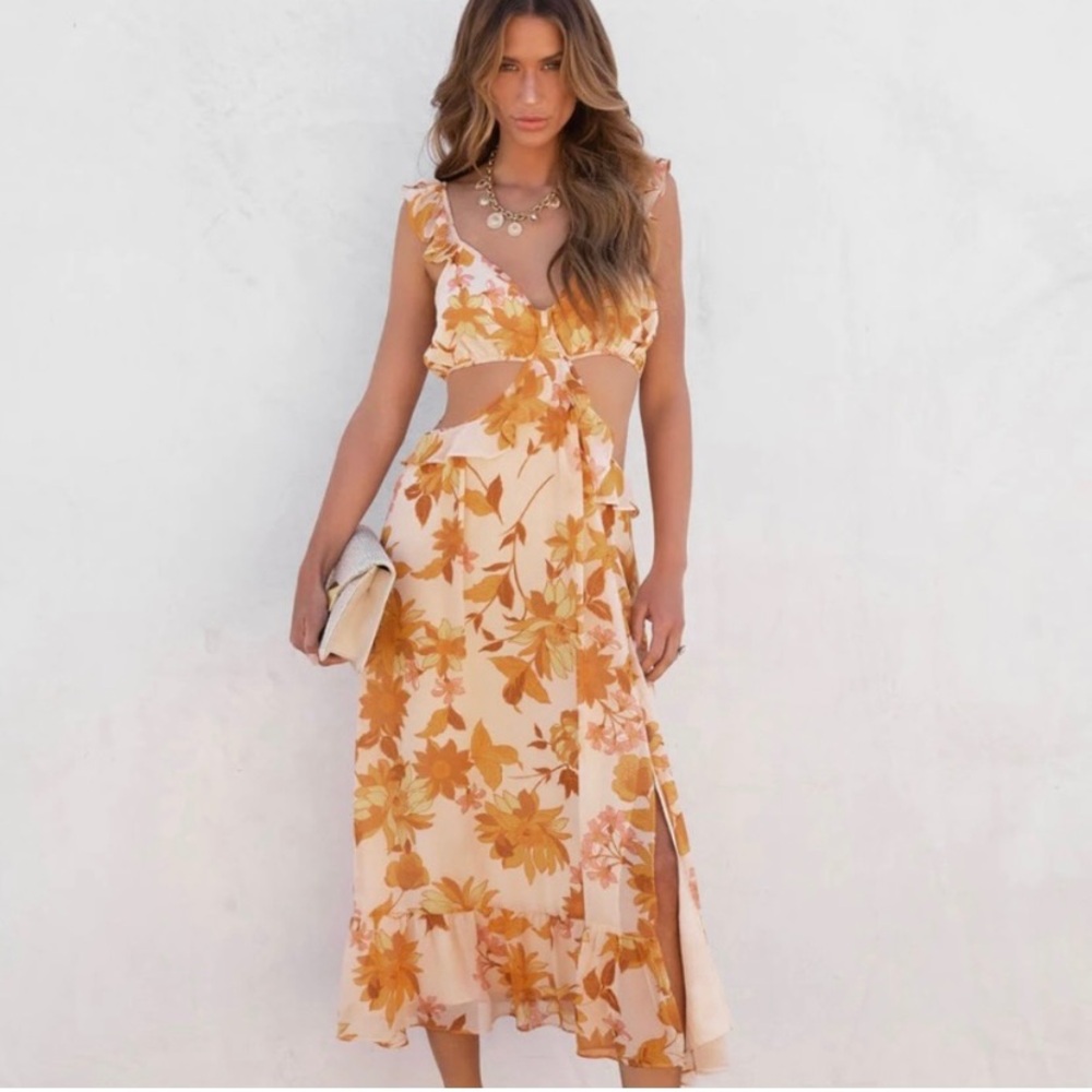 MEET ME UNDER THE SUN RUFFLE FLORAL CUT OUT MIDI DRESS
